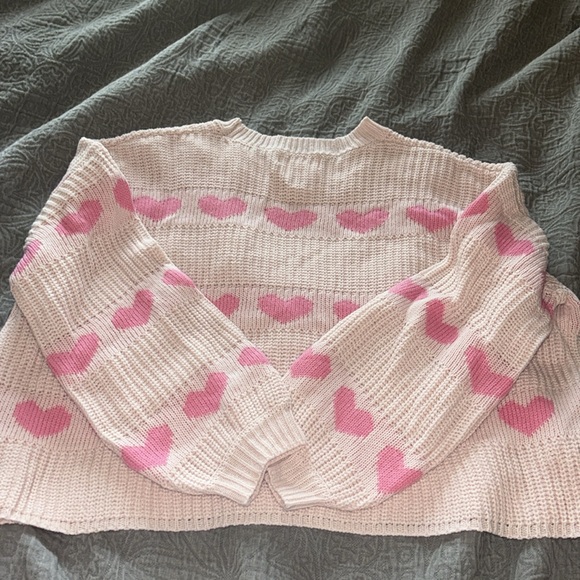 Jessica Simpson heart sweater - Picture 2 of 3
